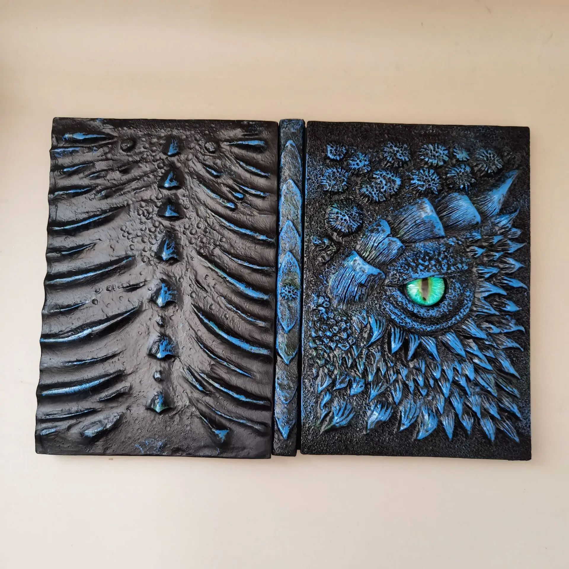 Cthulhu 3D Embossed Notebook B - огляд і ціна Stationery
